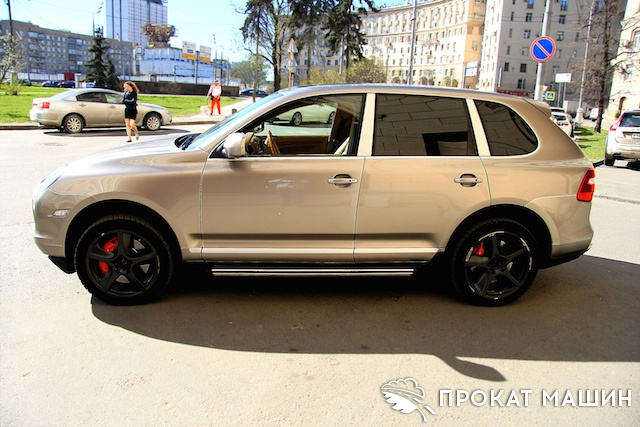 арендовать Porsche Cayenne Facelift Turbo