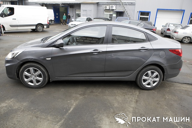 прокат Hyundai Solaris sedan в Москве